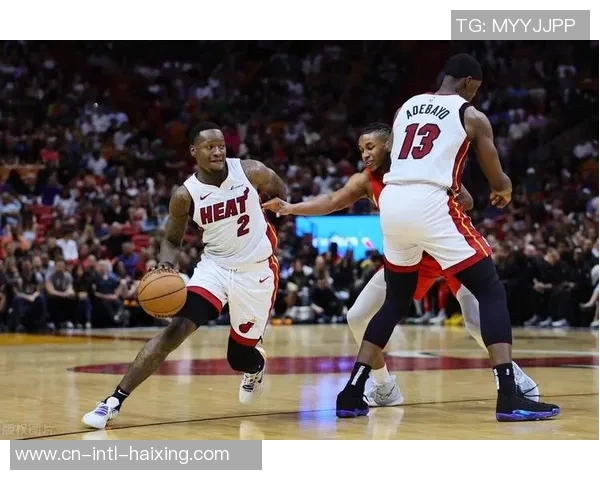 湖人队与热火队G1下半场精彩对决回顾与分析 湖人队与热火队G1下半场精彩对决回顾与分析